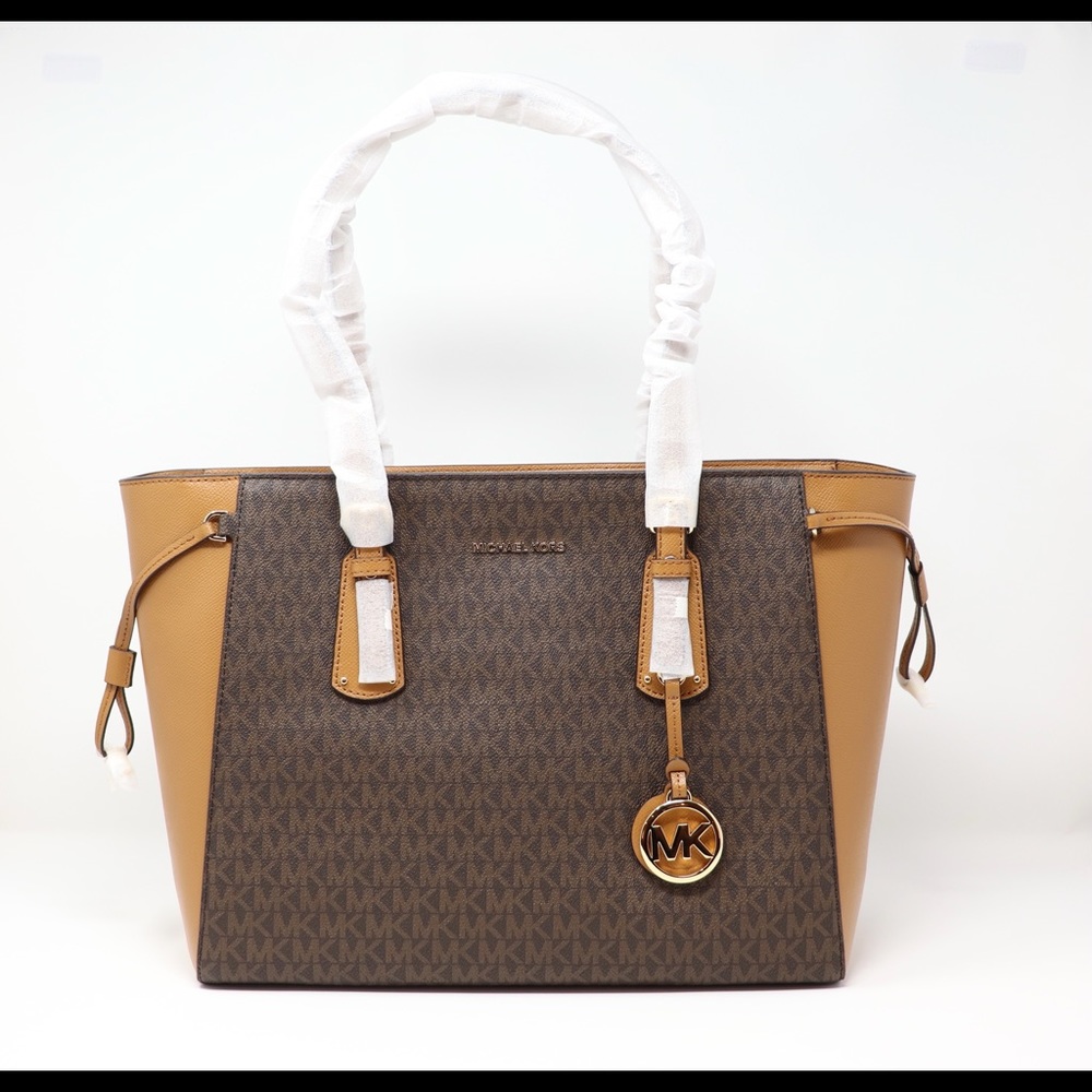 Michael Kors Voyager Medium Multifunction Tote - Brand New Authentic - Picture 2 of 15